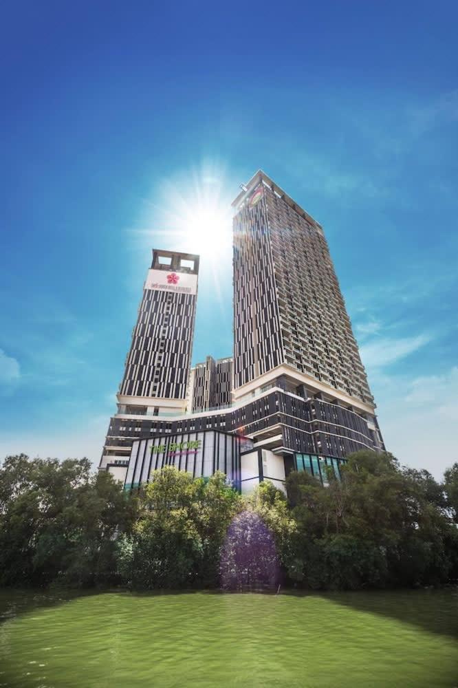 New! The Shore Residences 3br Luxury I Direct Access To Shopping I 6-10pax I 10minsjonker Pangsapuri